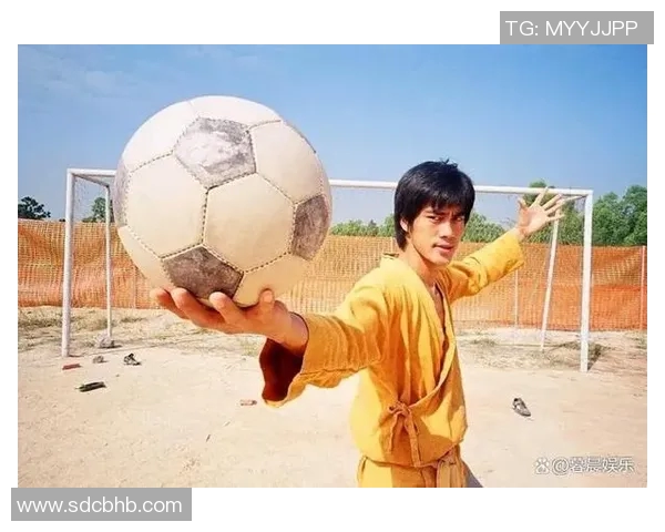 少林足球明星人品揭秘:从球场到生活的真实故事与感人瞬间 少林足球明星人品揭秘:从球场到生活的真实故事与感人瞬间